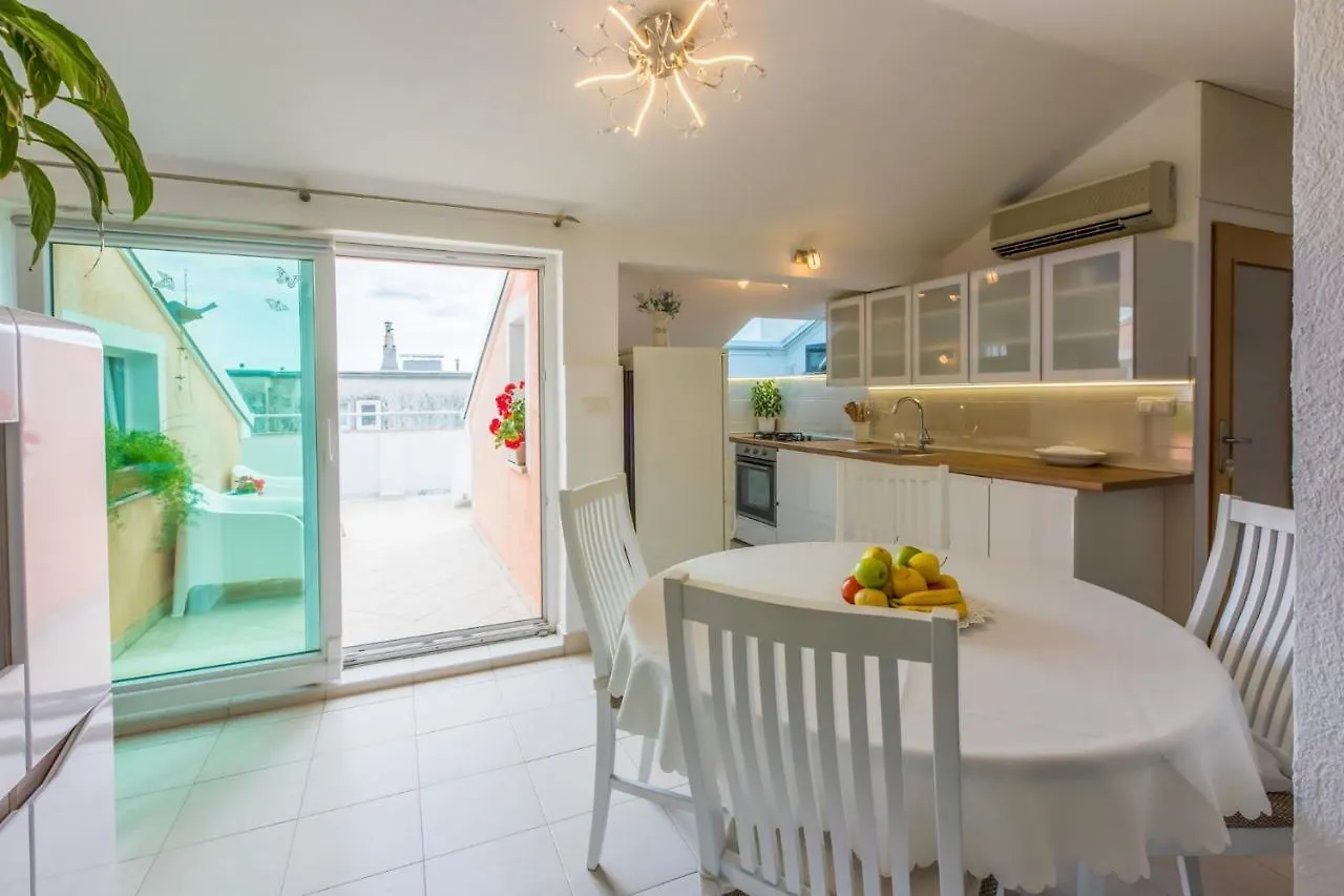 Koni Apartment Crikvenica