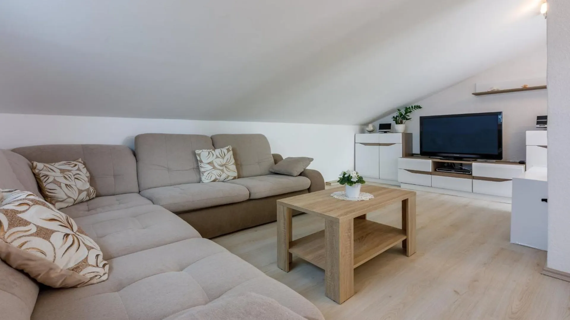 Koni Apartment Crikvenica